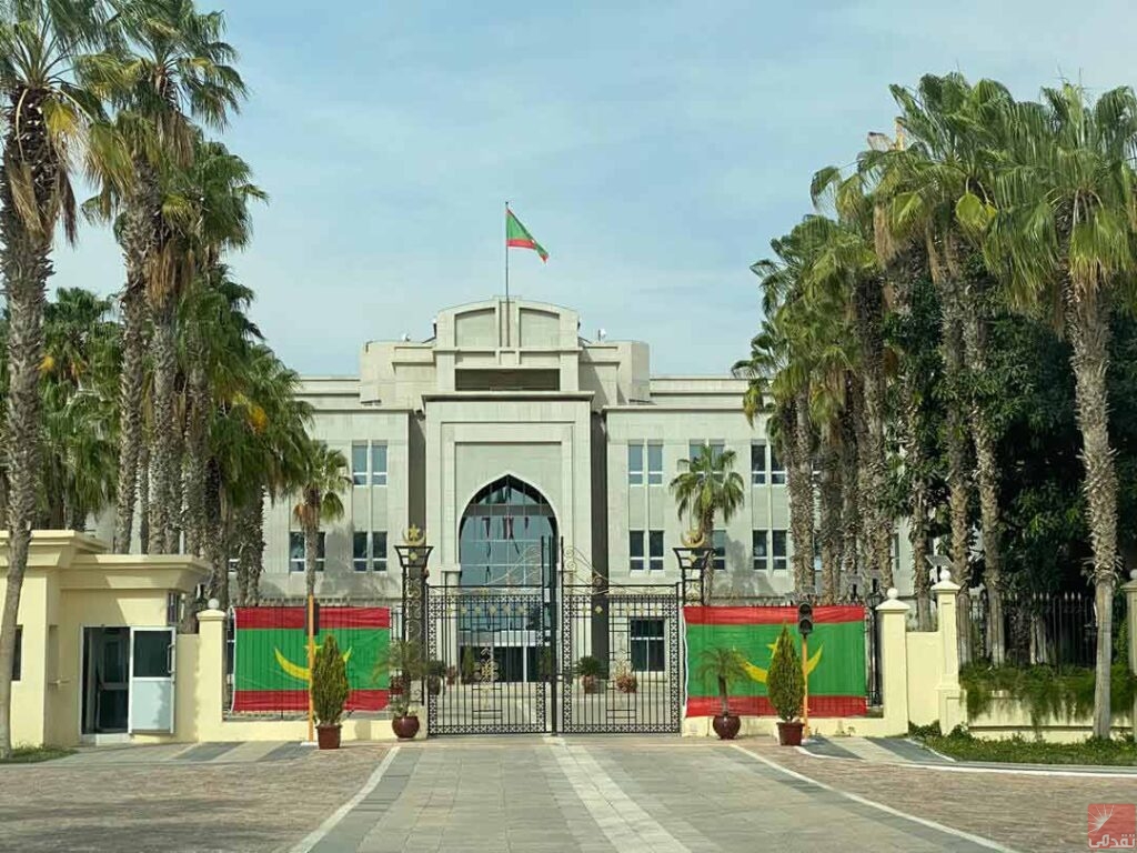 Ghazouani rencontre l’ancien Premier ministre, le président du parti au pouvoir et des membres du gouvernement