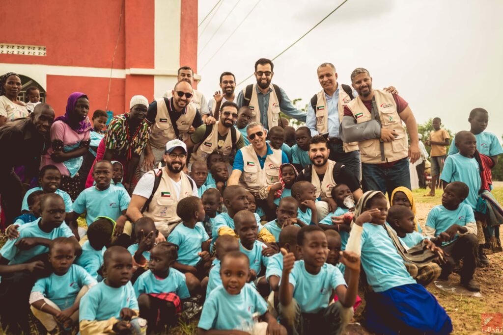 Des associations caritatives koweïtiennes pratiquent des chirurgies oculaires en Mauritanie