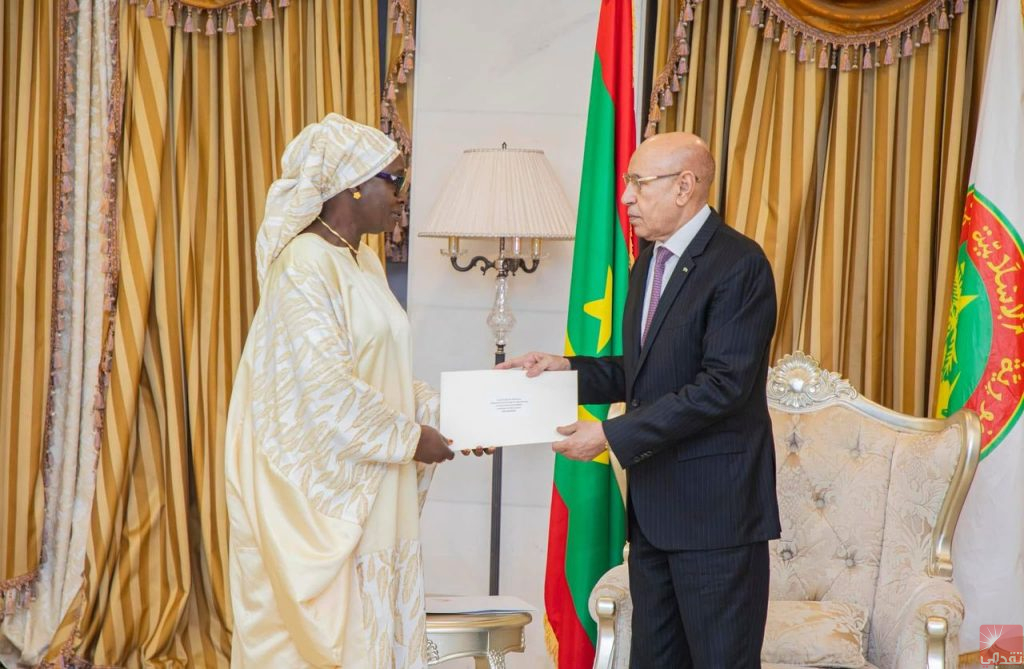 La ministre des Affaires étrangères sénégalaise remet un message écrit à Ghazouani