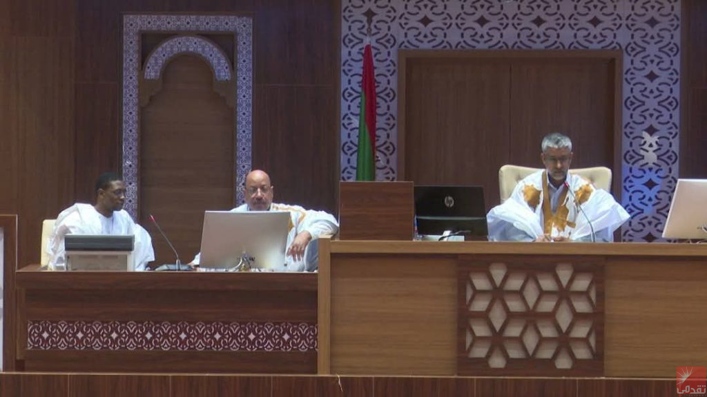 Le Parlement adopte le projet de loi sur le domaine public maritime
