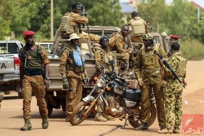 Plus de 100 morts dans une vaste attaque revendiquée par Al-Qaïda dans le nord du Burkina Faso
