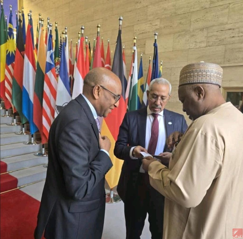 Hanena rencontre le ministre nigérian de La Défense