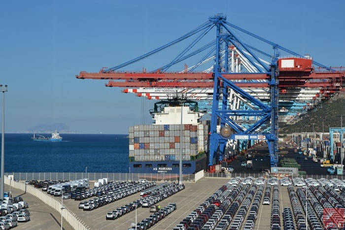 L’encombrement des camions de pastèques mauritaniennes perturbe les exportations au port de Tanger