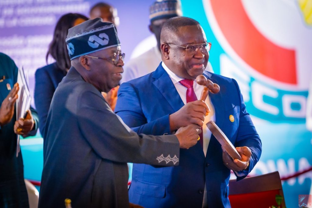 Le président de la Sierra Leone prend la présidence de la CEDEAO