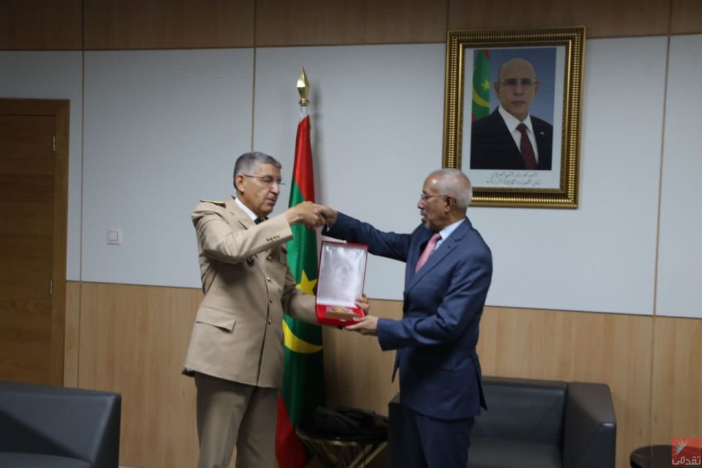 Le ministre de la Défense rencontre une délégation de la santé militaire marocaine