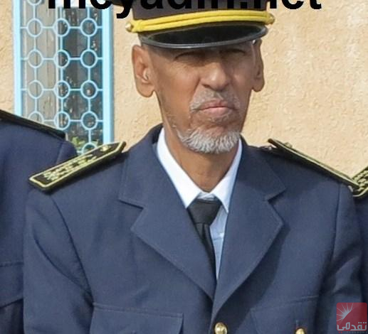 L’arrestation d’un commissaire suscite une controverse juridique… Son équipe de défense rejette les procédures de la Sûreté nationale
