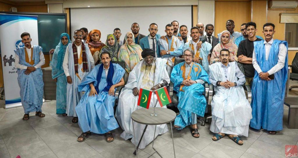 Le pont des générations : quand les anciens et les jeunes débattent de l’avenir de la Mauritanie